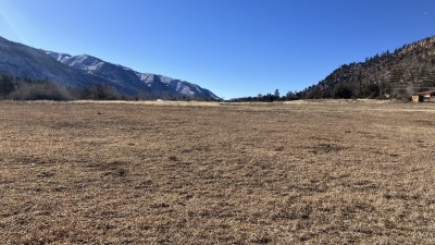 Large disc golf field looking south